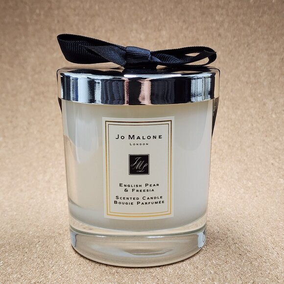 Jo Malone English Pear & Freesia Scented Candle Height 2.5 in 7 oz 200g - Picture 1 of 6